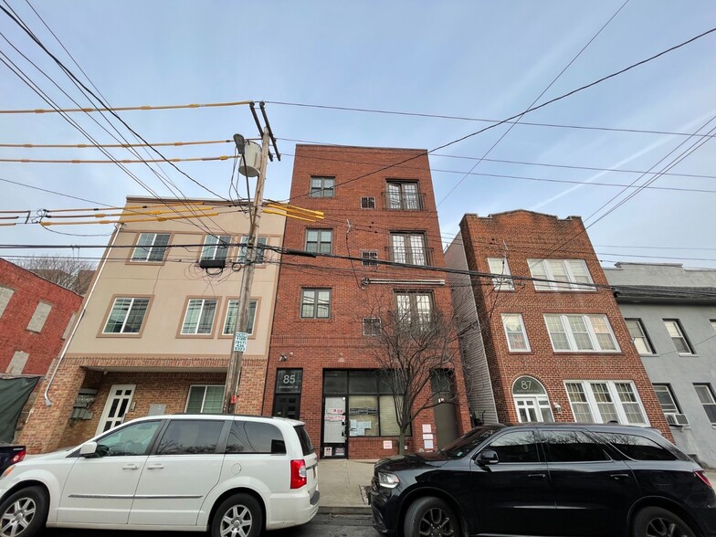 More Photos Of 85 Montgomery Ave, Staten Island Apartments For Sale