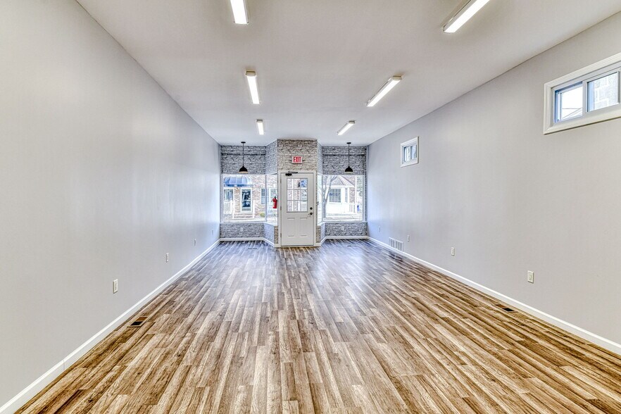 More Photos Of 137 Main St, Sayreville Storefront Retail Residential For Lease