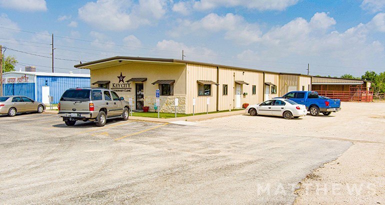 Primary Photo Of 318 E South 11th St, Abilene Office For Sale