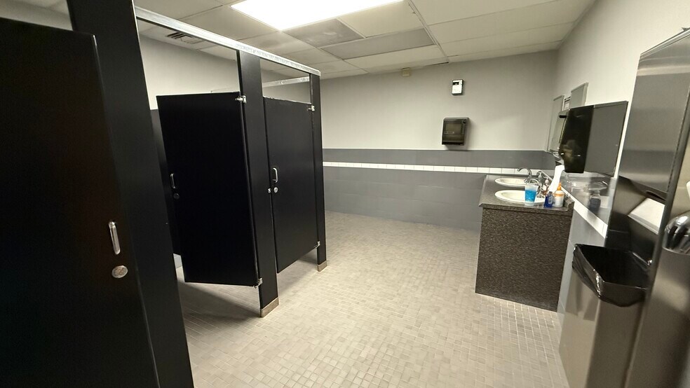 More Photos Of 75 North St, Bloomsbury Office For Lease