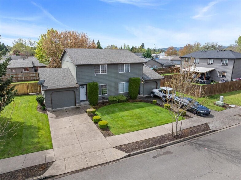 More Photos Of 2034 SW Fellows St, McMinnville Multifamily For Sale