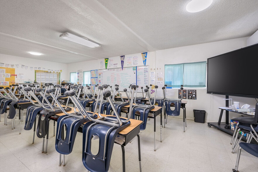 More Photos Of 400 S Santa Fe Ave, Compton Religious Facility For Sale