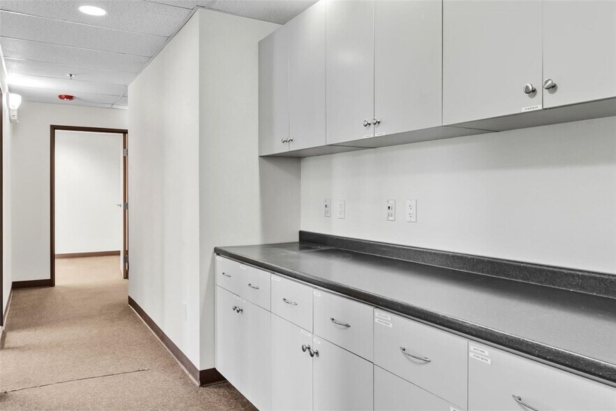 More Photos Of , Dillon Office For Sale