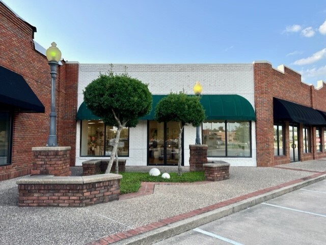 More Photos Of 1821 Avenue of America, Monroe Storefront Retail Office For Lease