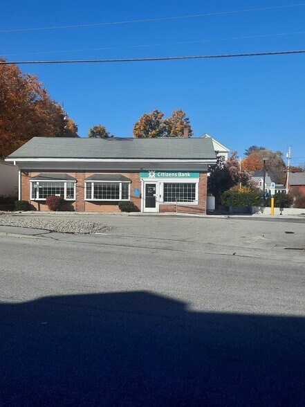 Primary Photo Of 4 Western Ave, Henniker General Retail For Sale