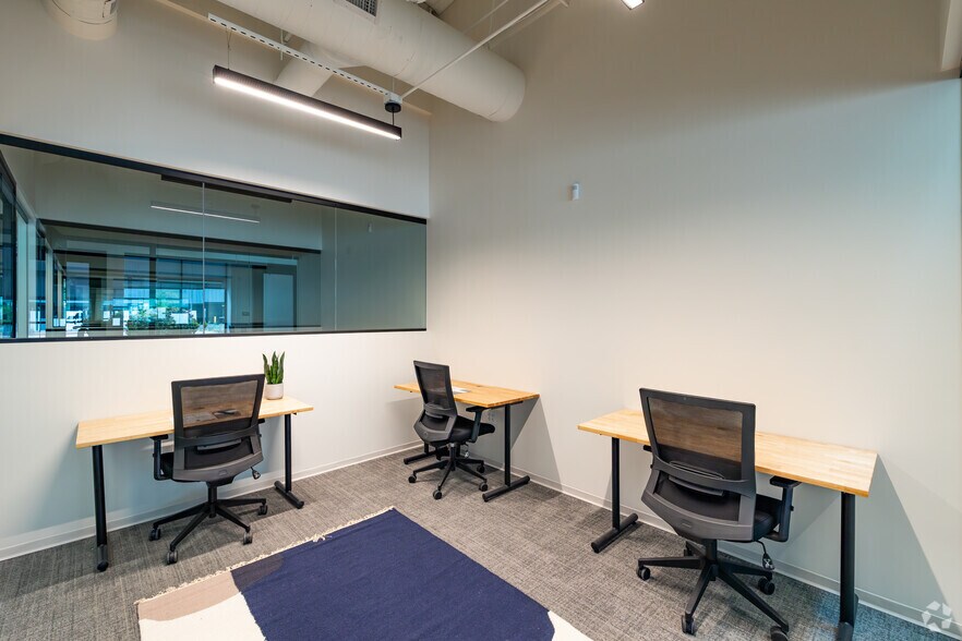 More Photos Of 3110 N Central Ave, Phoenix Coworking Space