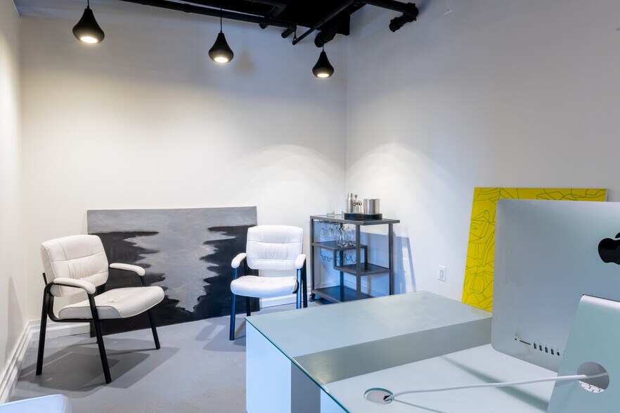 More Photos Of 3145 Mount Vernon Ave, Alexandria Office For Sale