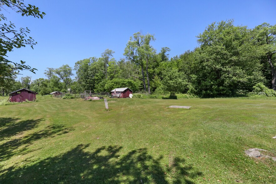 More Photos Of 1570 N Main St, Otis Restaurant For Sale