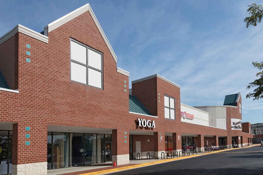 More Photos Of 5010-5098 Brown Station Rd, Upper Marlboro Storefront For Lease