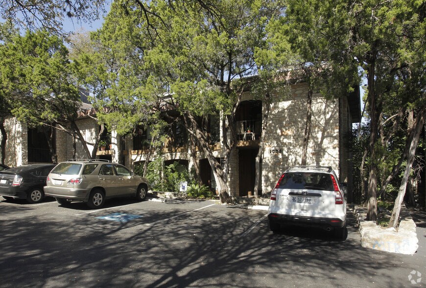 More Photos Of 1008 MoPac Cir, Austin Medical For Lease