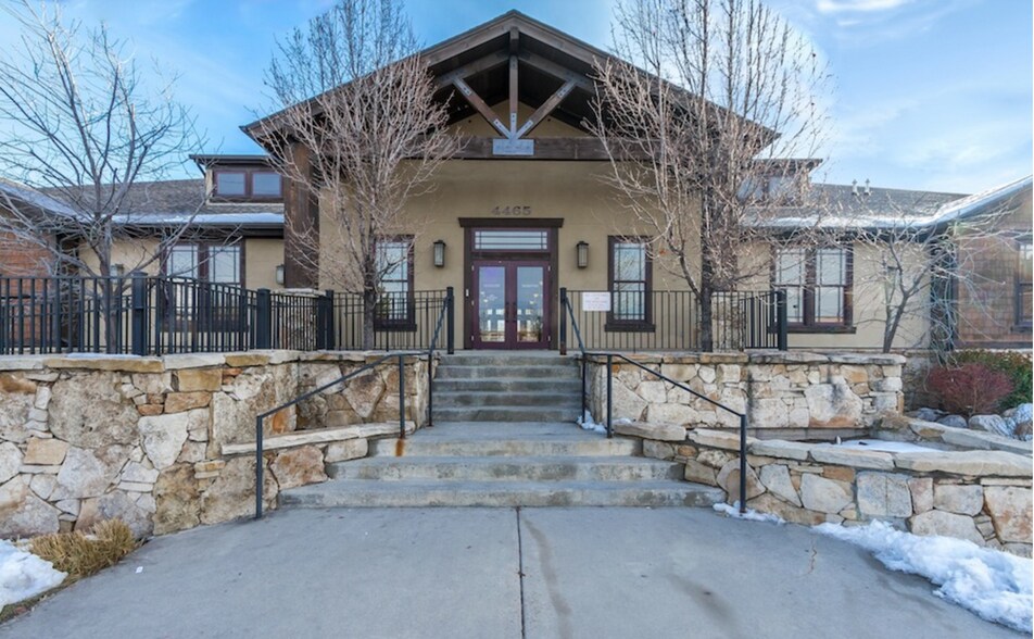 Primary Photo Of 4465 S 900 E, Millcreek Medical For Lease