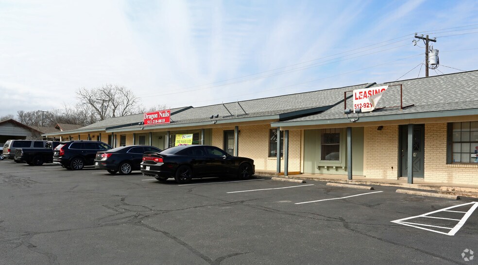 More Photos Of 400 Chisholm Valley Dr, Round Rock Unknown For Lease