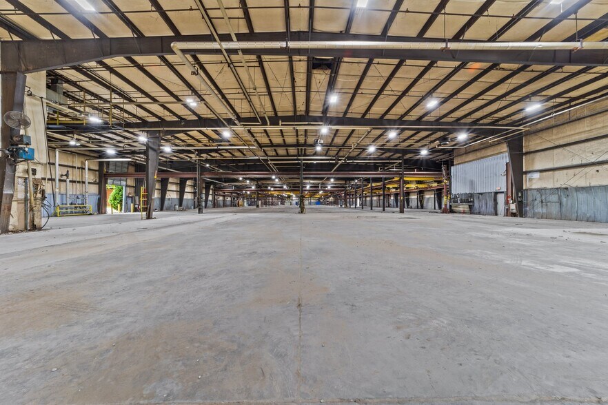 More Photos Of 1820 Martin Luther King Jr Ave, Salisbury Distribution For Lease