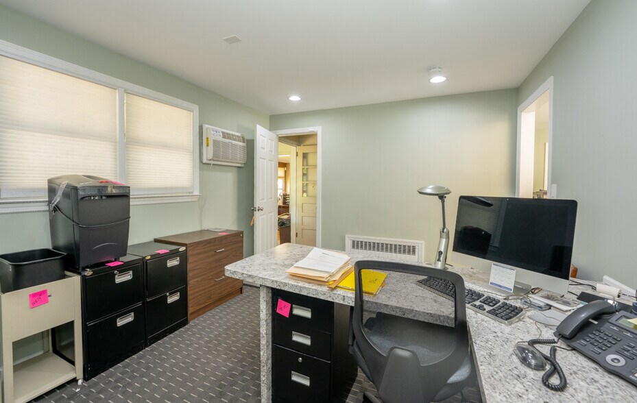 More Photos Of 2429 Vauxhall Rd, Union Township Office Residential For Sale