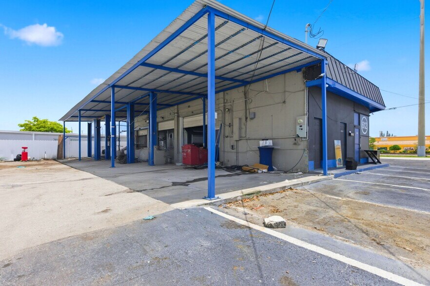 More Photos Of 612 N Dixie Hwy, Hollywood Auto Repair For Lease