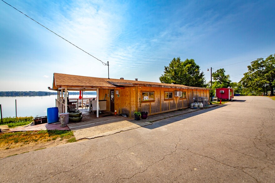 More Photos Of 18 Coffee Creek Lndg, Perryville Hotel For Sale