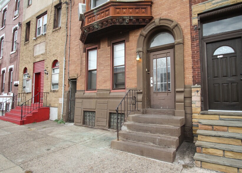 More Photos Of 2035 E Allegheny Ave, Philadelphia Apartments For Sale