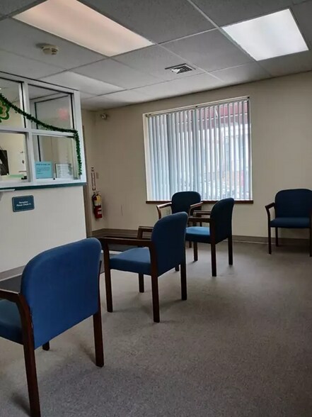 More Photos Of 30 Brigham St, New Bedford Medical For Lease