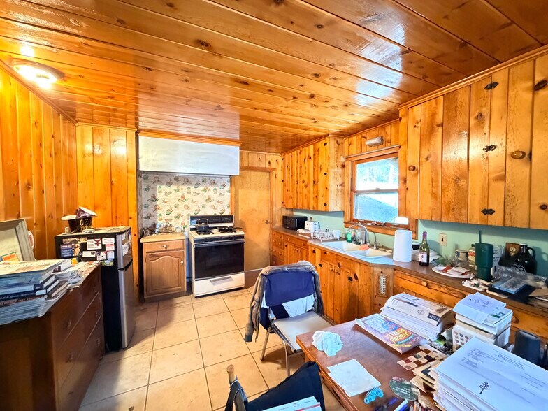 More Photos Of 54225 Pine Crest, Idyllwild-Pine Cove General Retail For Sale