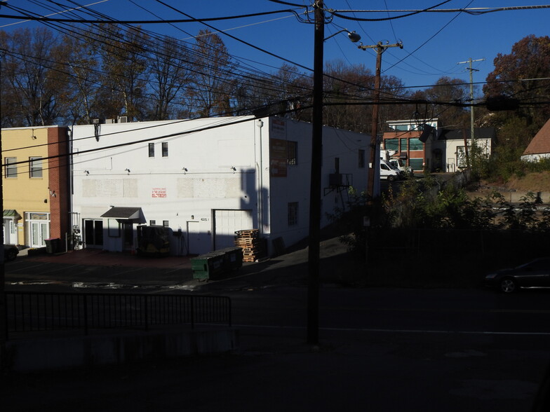 Primary Photo Of 5109 Pooks Hill Rd, Bethesda Manufacturing For Lease