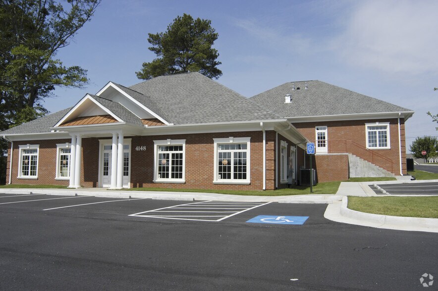 More Photos Of 4148-4152 Baker St NE, Covington Medical For Sale