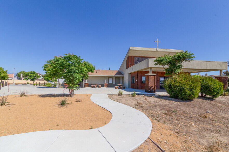 More Photos Of 3126 W Johnston Ave, Hemet Religious Facility For Sale
