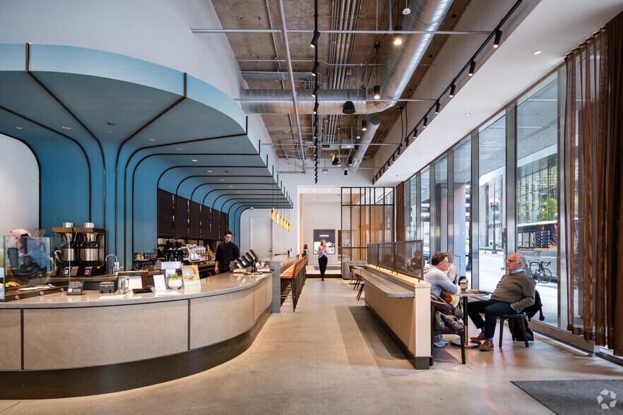 More Photos Of 311 W Monroe St, Chicago Coworking Space