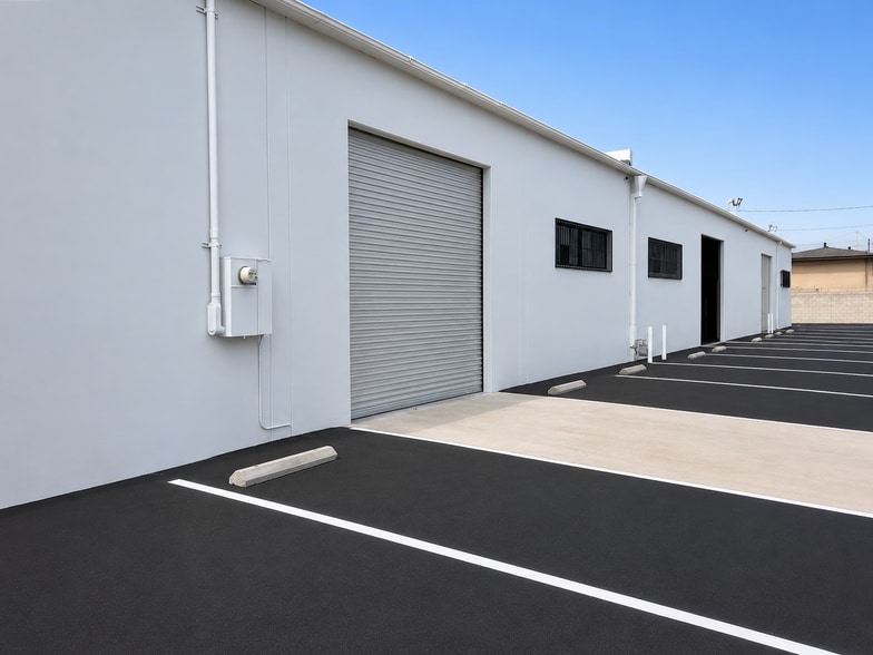 More Photos Of 1307 E Edinger Ave, Santa Ana Showroom For Lease