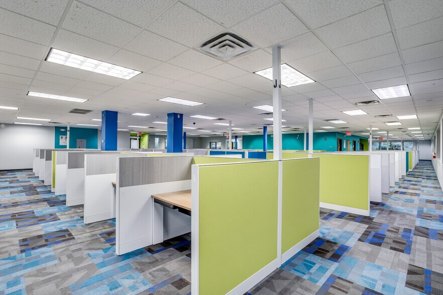 More Photos Of 500 W 1 St Ave, Hutchinson Office For Sale