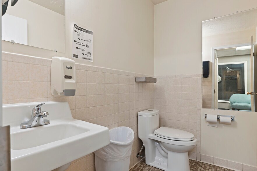 More Photos Of 333 N 300 W, Salt Lake City Loft Creative Space For Lease