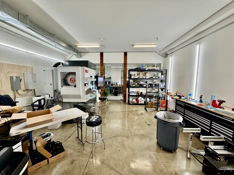 More Photos Of 890-894 Folsom St, San Francisco Loft Creative Space For Lease
