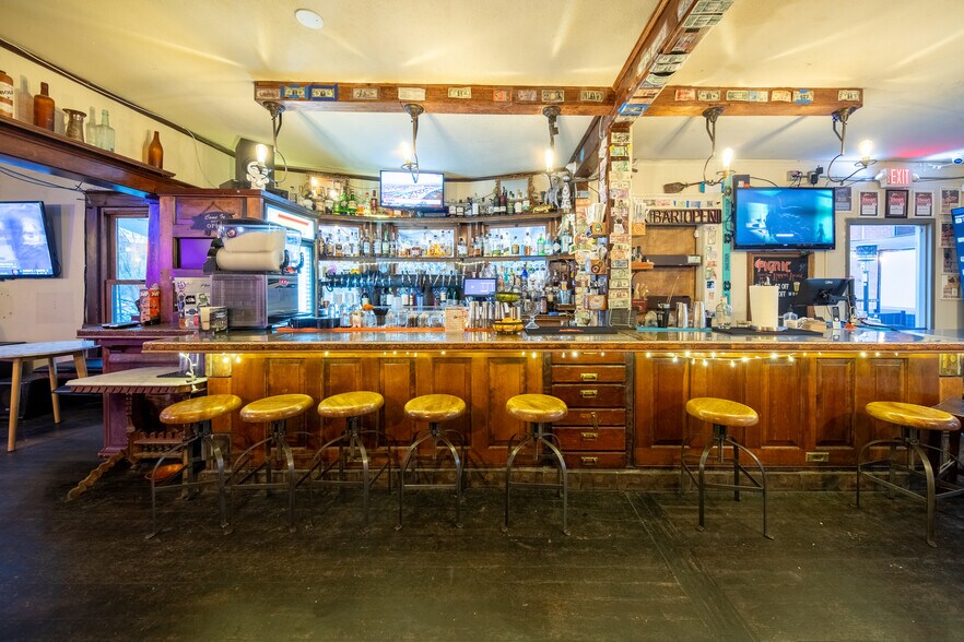 More Photos Of , Reno General Retail For Sale