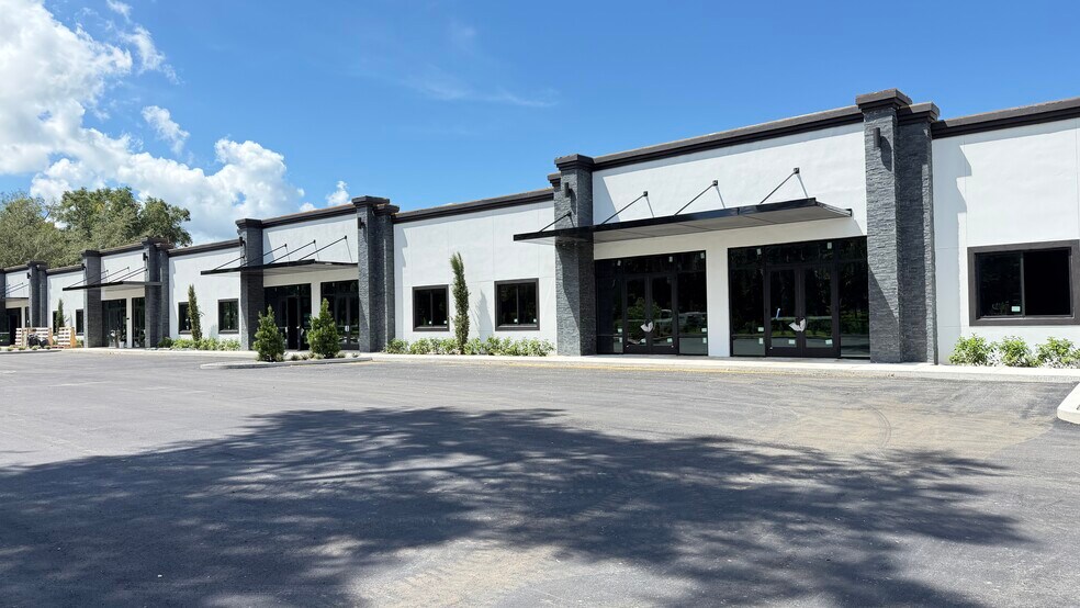 More Photos Of 426 Errol Pkwy, Apopka Office For Lease