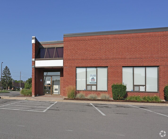 More Photos Of 261 Martindale Rd, St Catharines General Retail For Sale