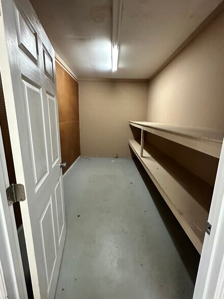 More Photos Of 401 S Leighton Ave, Anniston Office For Sale