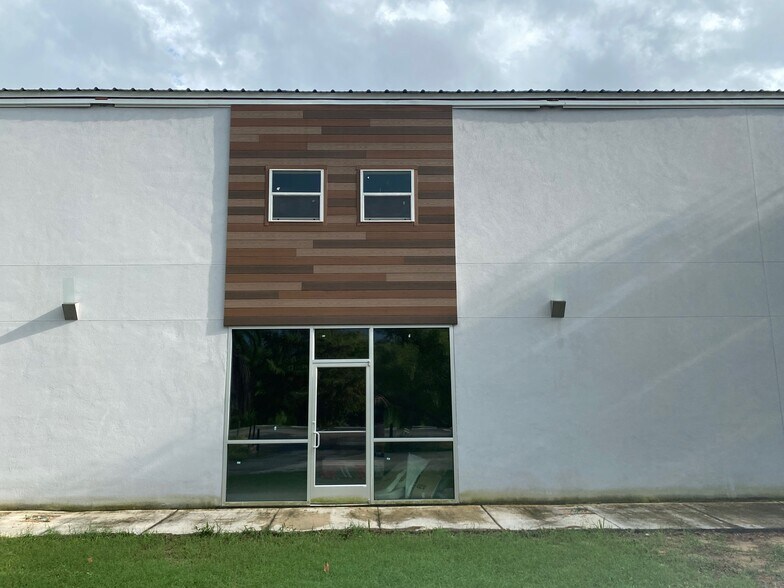 More Photos Of 6001 Fairway Dr, Alvin Land For Sale