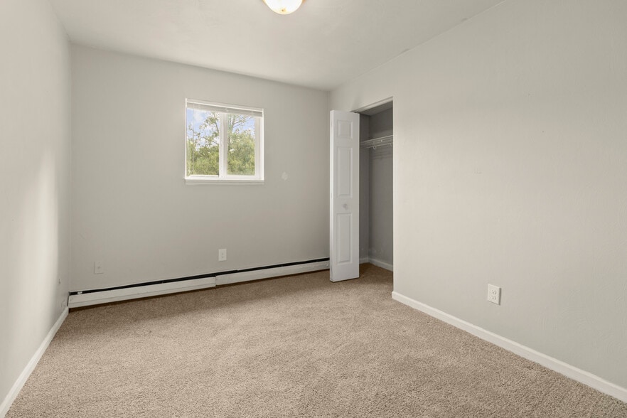 More Photos Of 8150 E Michigan Ave, Galesburg Apartments For Sale