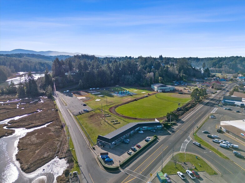 More Photos Of 385 NE Alsea Hwy, Waldport General Retail For Sale