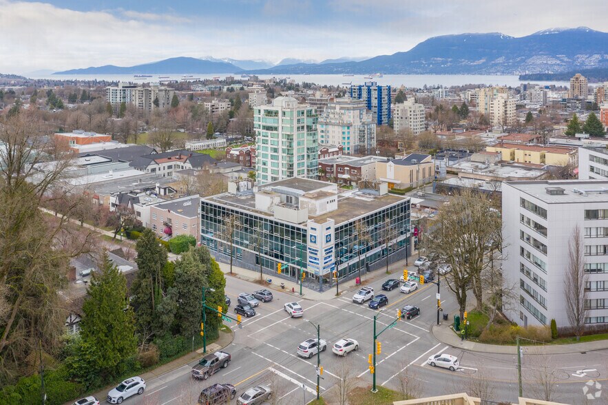 More Photos Of 3195 Granville St, Vancouver Medical For Lease