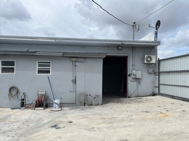 More Photos Of 2195 NW 27th Ave, Miami Freestanding For Sale