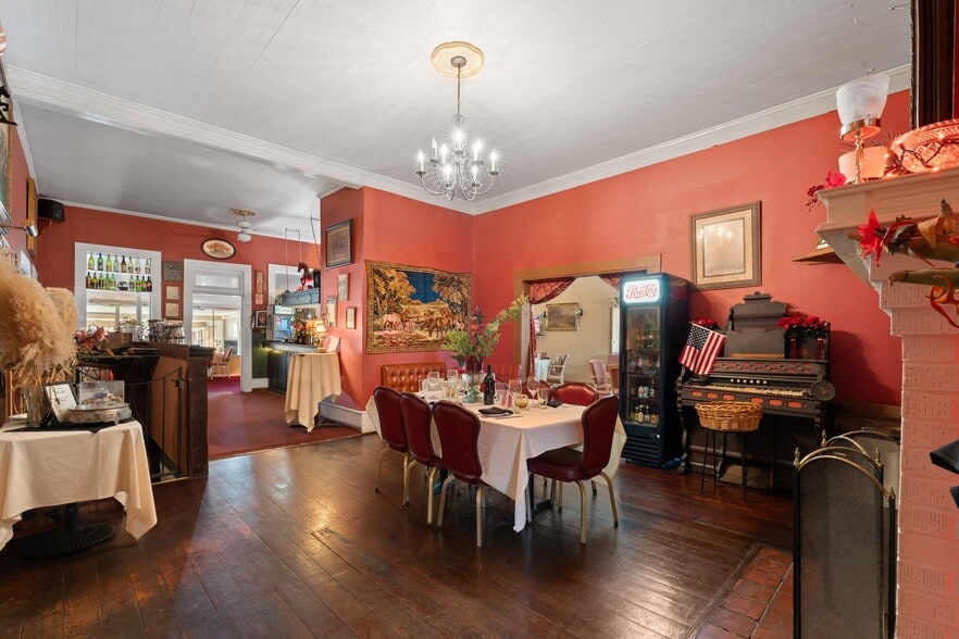 More Photos Of 607 Butts Mill Rd, Pine Mountain General Retail For Sale