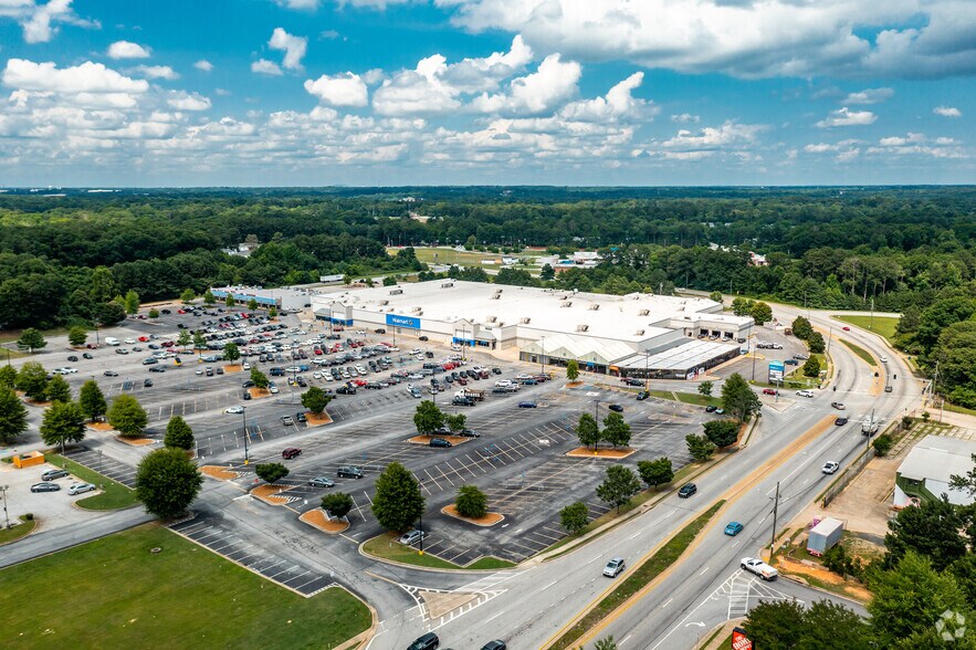 More Photos Of 7048 Highway 85, Riverdale Unknown For Lease