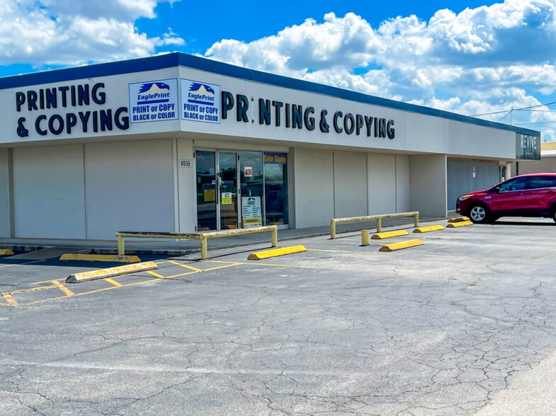 More Photos Of 8934 Broadway St, San Antonio Freestanding For Lease