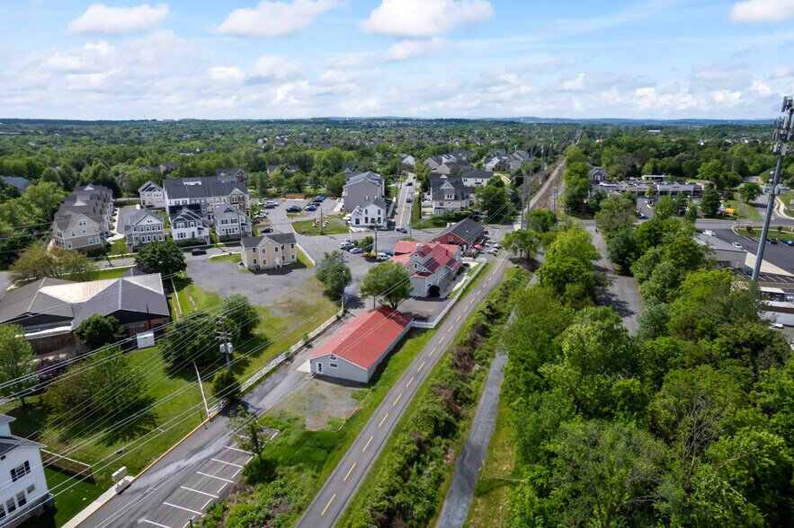 More Photos Of 20704 Ashburn Rd, Ashburn Unknown For Lease