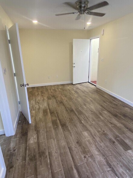 More Photos Of 1412 W Florence Ave, Los Angeles Apartments For Lease