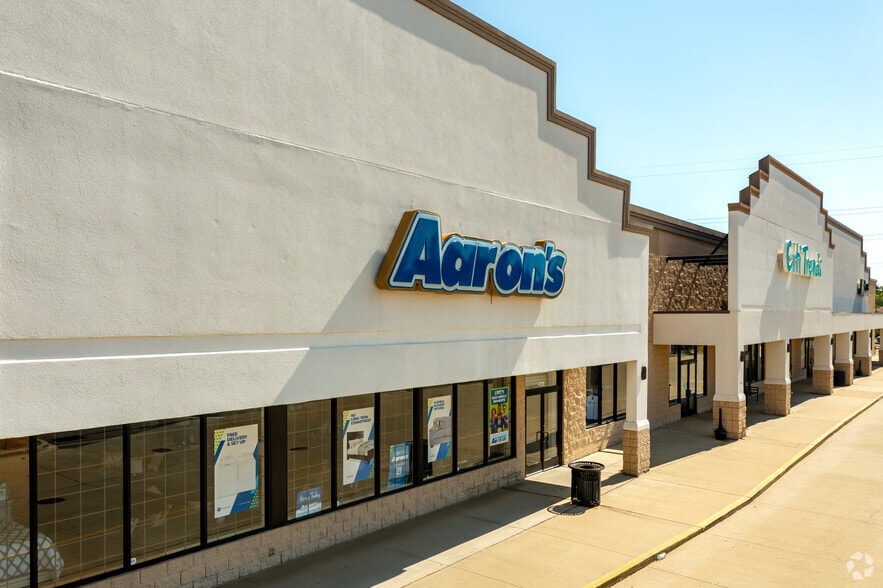 More Photos Of 4655-4741 Washtenaw Ave, Ann Arbor Freestanding For Lease
