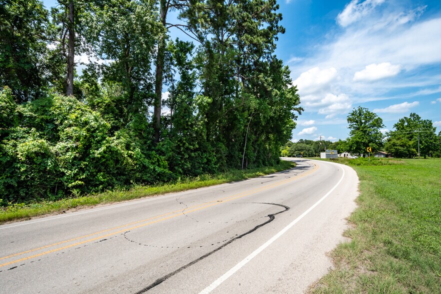 More Photos Of 7820 FM 1010 Rd, Cleveland General Retail For Sale
