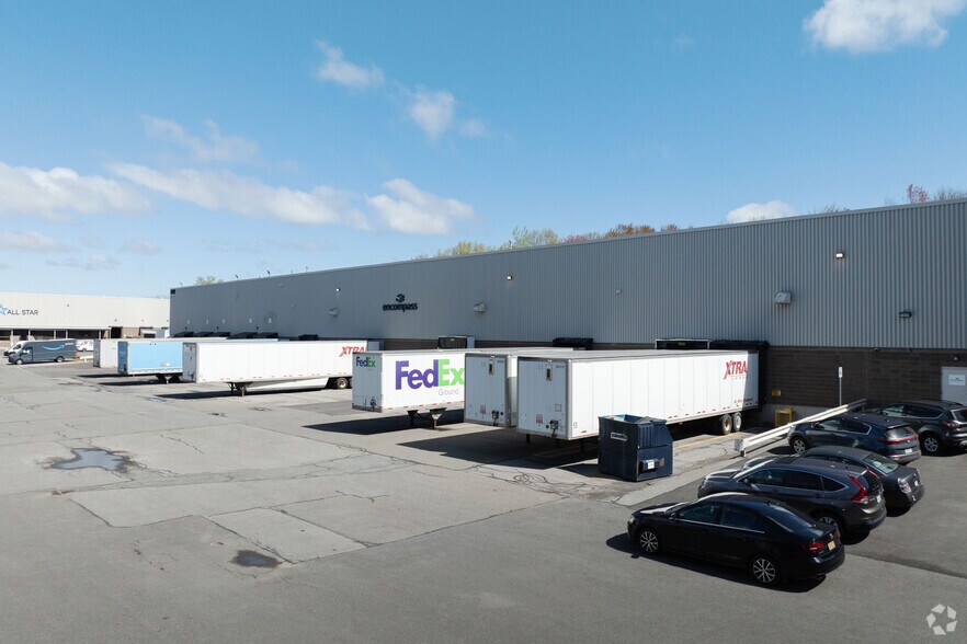 More Photos Of 30B Post Rd, Colonie Warehouse For Lease