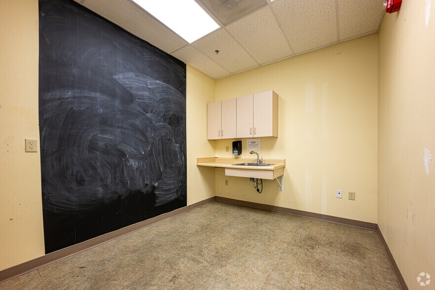 More Photos Of 10514 Highway 49, Gulfport Unknown For Sale