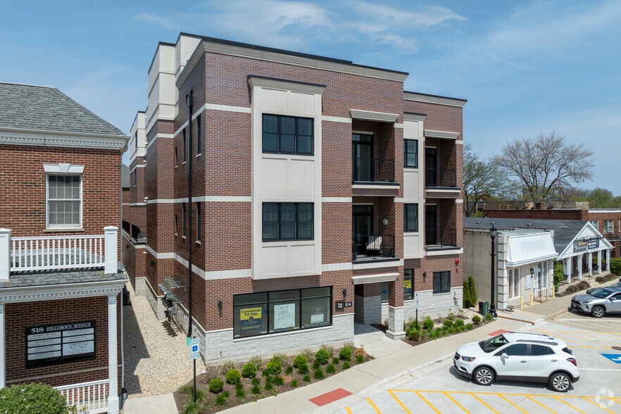 More Photos Of 514 Hillgrove Ave, Western Springs Apartments For Lease